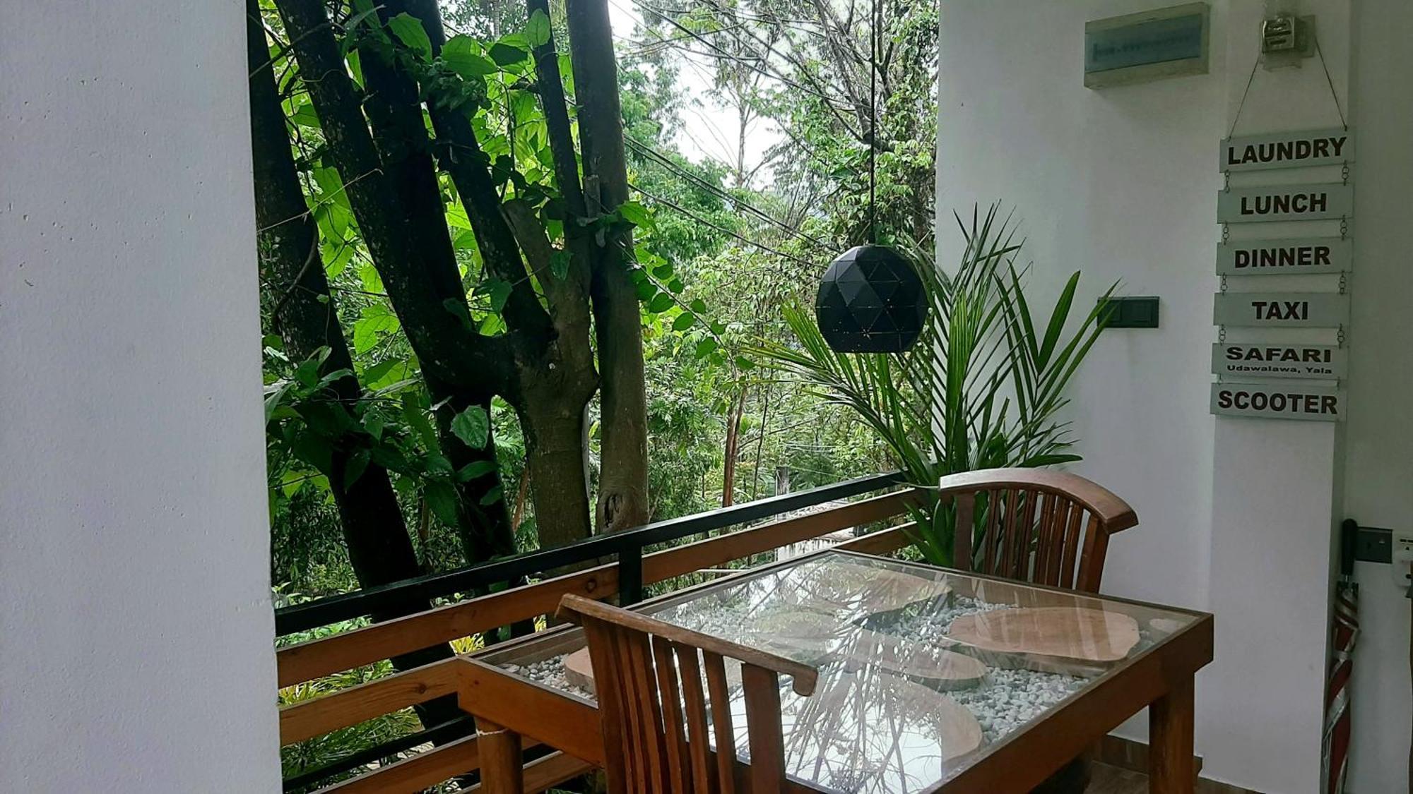 Dhanudi Homestay Ella Eksteriør billede